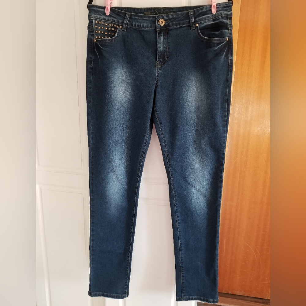 🍁🌺🐳Nevada skinny denim with single studded pocket